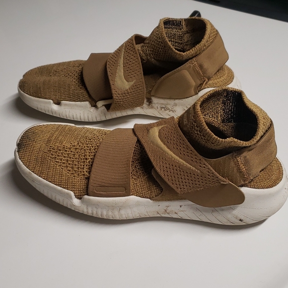 Nike Free RN Motion Flyknit 2018 Golden Beige Sz 8 - Picture 5 of 6